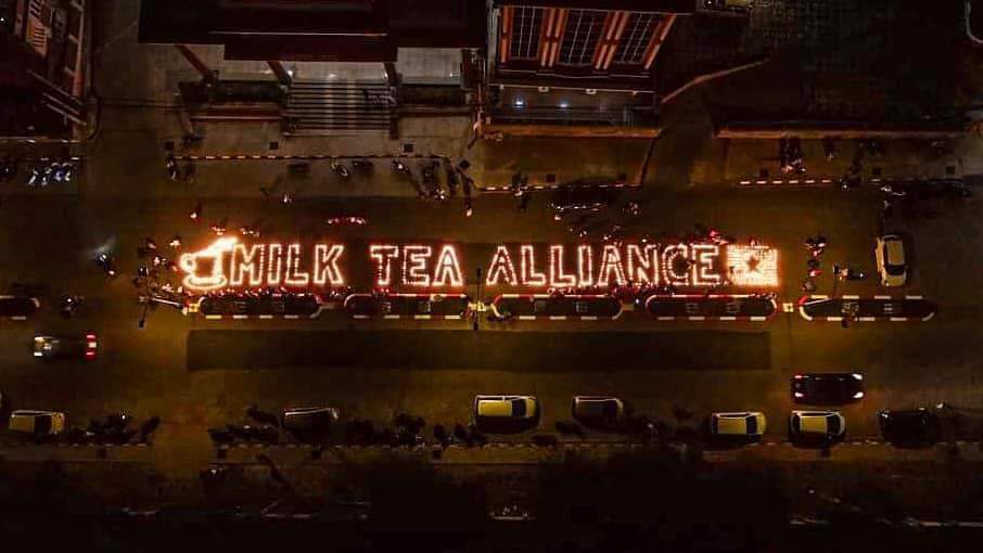 HsuChiKo1's tweet photo. Tonight Myanmar:Shan State
@AllianceMilkTea
#MilkTeaAlliance 
#Feb27Coup 
#WhatsHappeningInMyanmar https://t.co/UEH5kG4w5p