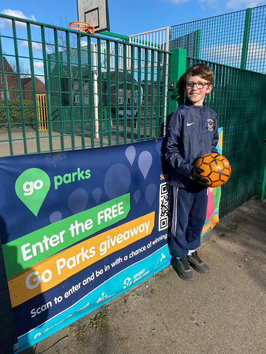 natilly04's tweet photo. #goparks #goparksPUSB @Coventry_City @SBitC_CCFC C’mon City, we need a win today! The sun is shining! A beautiful day for the beautiful game !! 🙌🏻⚽️☀️#PUSB @stevengreen60 https://t.co/QMvvxA1OLW