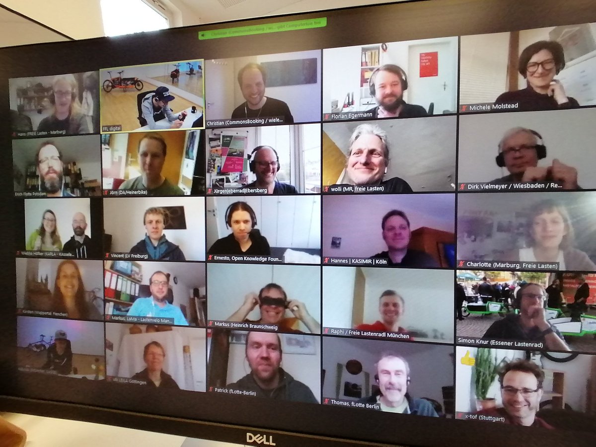Lasse_MS's tweet photo. Viele tolle Lastenradmenschen beim #FFLdigital21 am Start! Danke, dass ihr dabei wart und hoffentlich sehen wir uns im Sommer dann in echt in Münster! 
❤️🧡💛💚💙💜 https://t.co/qKbXNQBnEG
