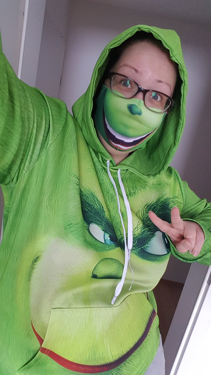 PTA_mit_Oboe's tweet photo. Ich weiß, wir sind bescheuert. 🤣
Aber das verbindet uns halt. ❤️
#beklopptundverheiratet #derGrinch #Grinch #jetztgehtslos https://t.co/lyWwv9d3ye