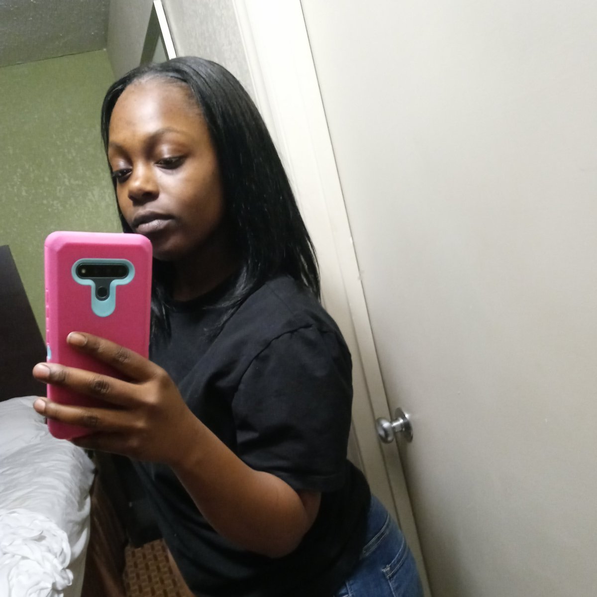 TshaandaM's tweet image. #NewProfilePic