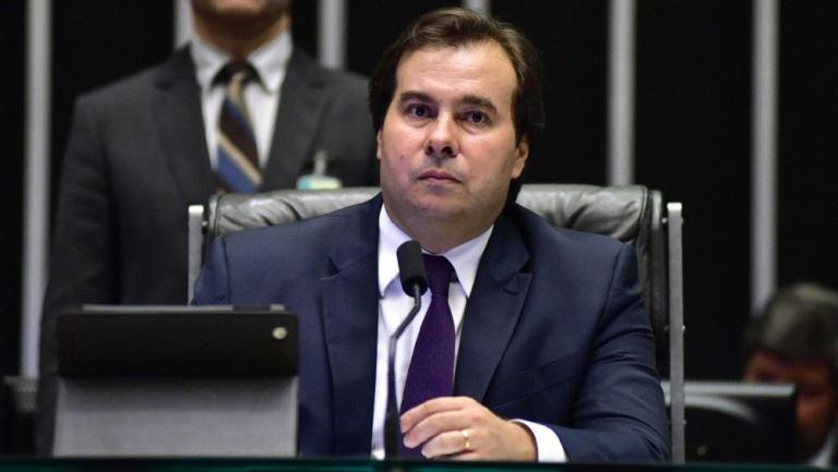 oquartopoder4's tweet image. Ex-presidente da Câmara, o deputado Rodrigo Maia (DEM-RJ) prevê que será muito difícil o Congresso aprovar a Proposta de Emenda Constitucional (PEC) do auxílio emergencial com as contrapartidas fiscais sem o presidente Jair Bolsonaro assumir a

bit.ly/3r2yB1E