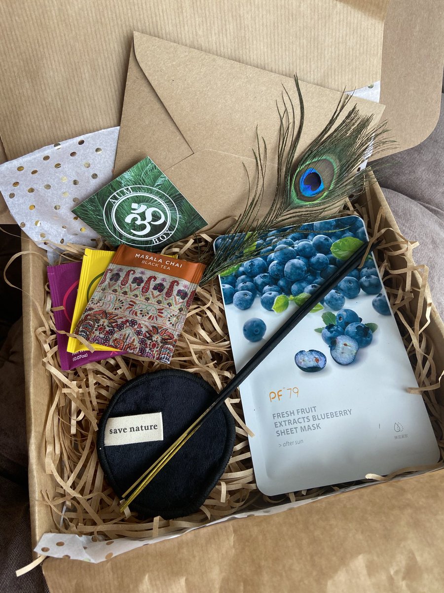 aum_box's tweet photo. Do you want to send a nice gift to someone this weekend? Check out our Etsy Store! https://t.co/oXRmFRC52v #pamper #zen #followback #independent #wirral #liverpool https://t.co/SNbmxyVj1Y