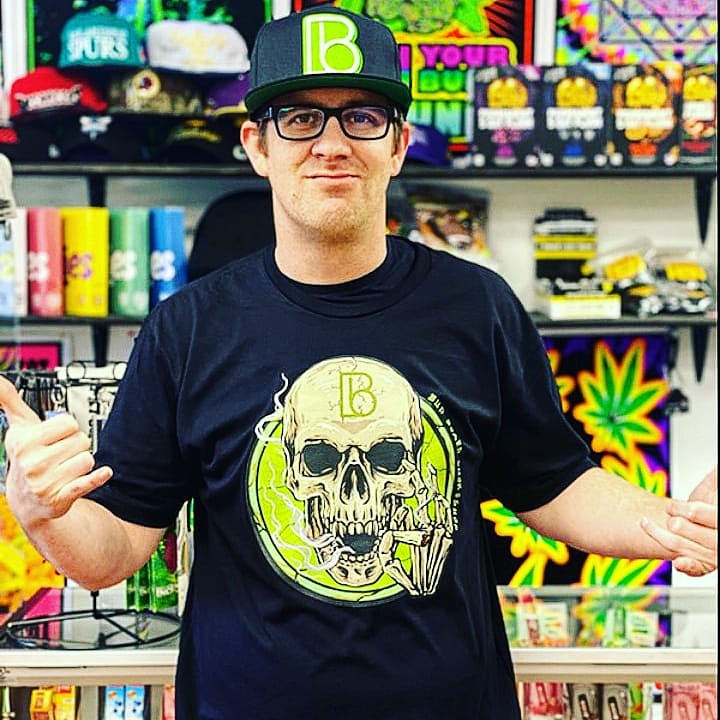 Budboardtm's tweet photo. New Bud Board™ Men's Graphic Tee &amp; matching hat now in stock! 👍 https://t.co/hjc7cHXrKH