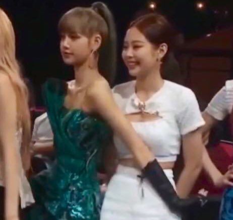 💭 (@jnlsthinker) on Twitter photo 