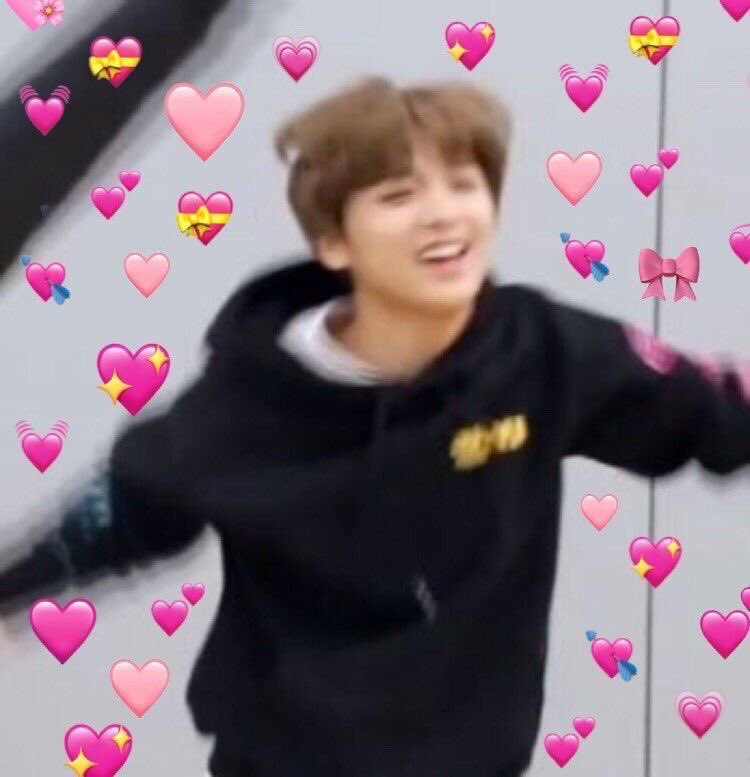 flouwnaa's tweet photo. tanam tanam ubi
tak perlu di bajak
mark adorable banget sii
ayuk kita pacaran https://t.co/j8vw21Kwj9