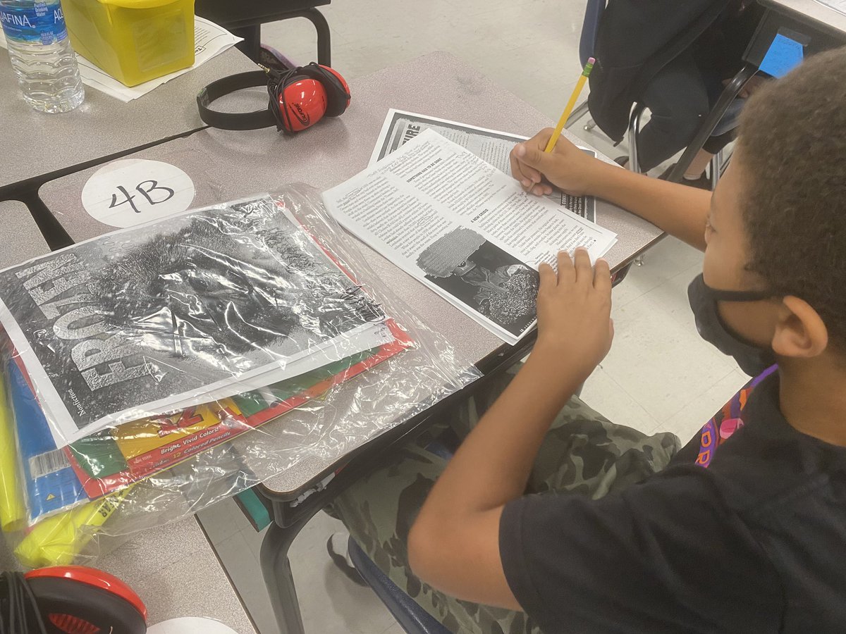PreshJSimmons's tweet photo. Saturday School Vibes with “The Great Stink” 👃🤢 https://t.co/APRNGojuXn