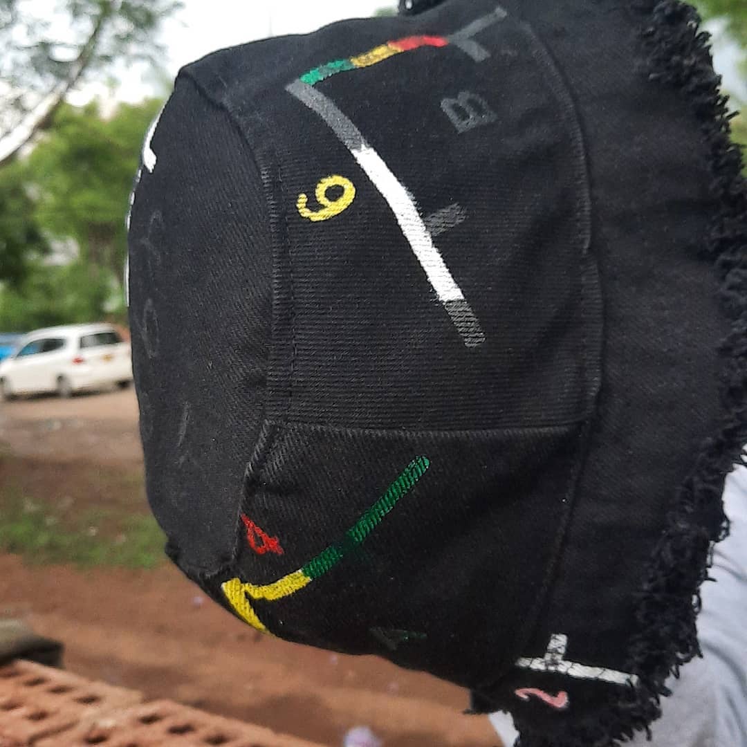 Magamba2SiX3's tweet photo. Art . #magamba2SiX3 #BeingYoungInZim
#zimflag #zimbo #create
#zimfashion
@SadZaEateR @TainyHQ https://t.co/baZnHfrYYU