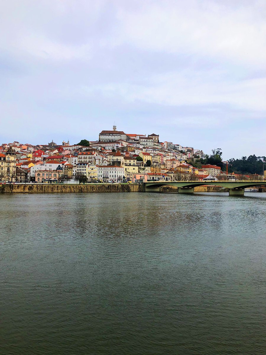 joaomatias08's tweet photo. pqp cidade linda, Coimbra https://t.co/rgBOIgWOdc