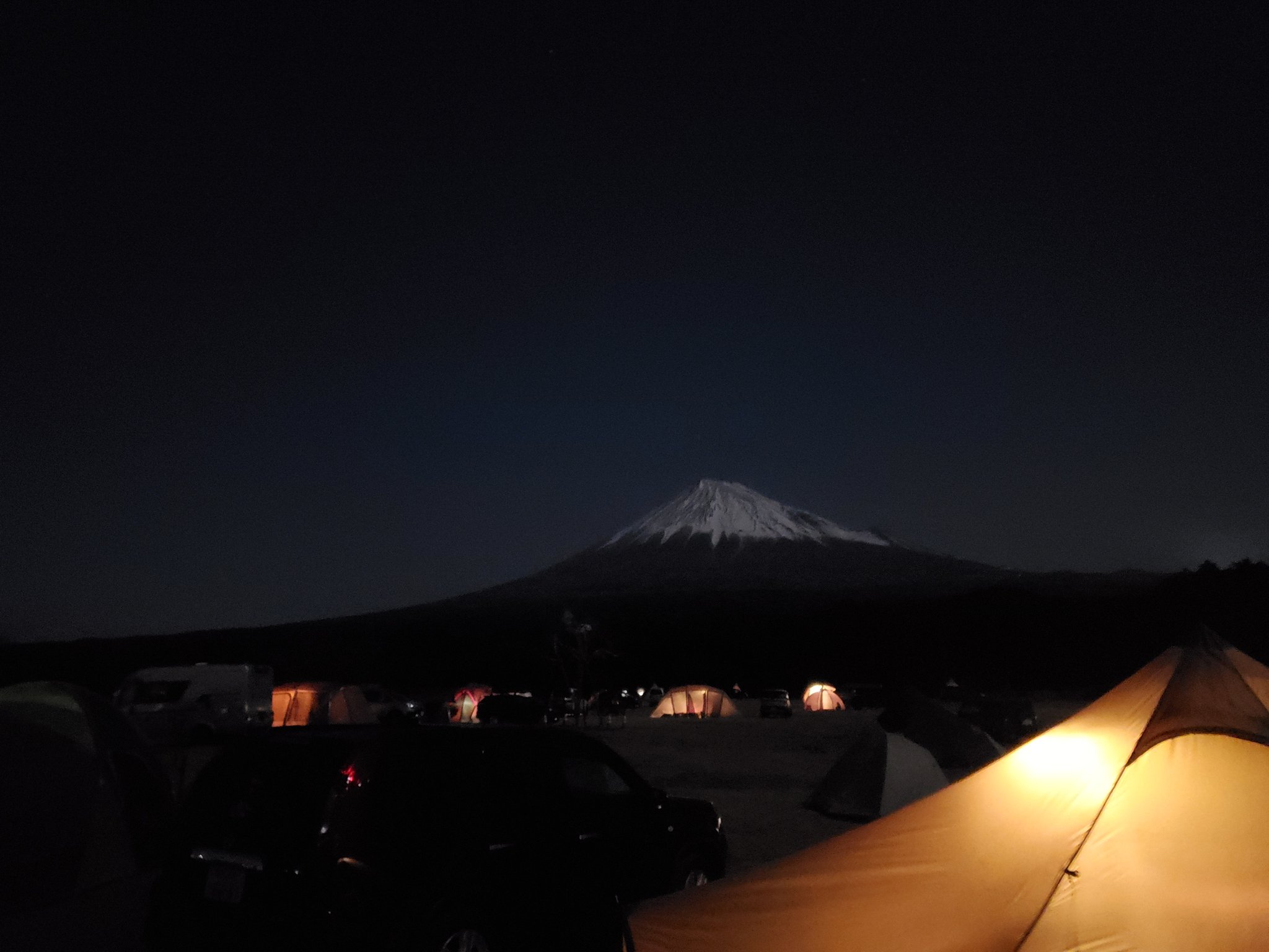 富士見の丘オートキャンプ場 満月の時は夜遅くても富士山がはっきり見えるので得した気分 富士山の見えるキャンプ場 夜景の見えるキャンプ場 富士見の丘オートキャンプ場 T Co Z7vd3hq0h8 Twitter