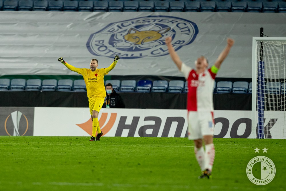 slaviaofficial's tweet photo. 📷 | Kompletní galerii z odvety proti Leicesteru si můžete už teď prohlédnout na webu! #leisla #UEL
🖼️ GALERIE ➡️ https://t.co/NmIsXHqVQS https://t.co/M4ZLmVqzaL