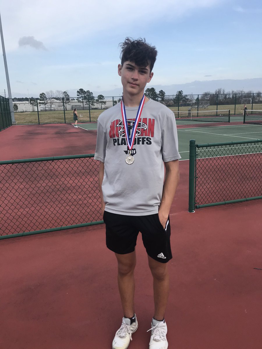 HuffmanTennis's tweet photo. Congratulations Ryder 🥇boys singles at the Crosby tournament!! https://t.co/KPE0KjzsNm