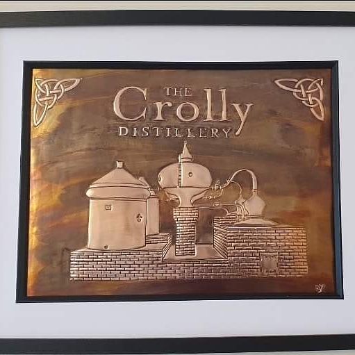 crolly180's tweet image. This stunning copper art piece done by @DonegalCraft  proudly hangs in the Crolly Distillery is now available to purchase from our Crolly shop thecrollydistillery.com/shop-2/ #handmade #copperstills #copper #distillery #donegal #crolly
