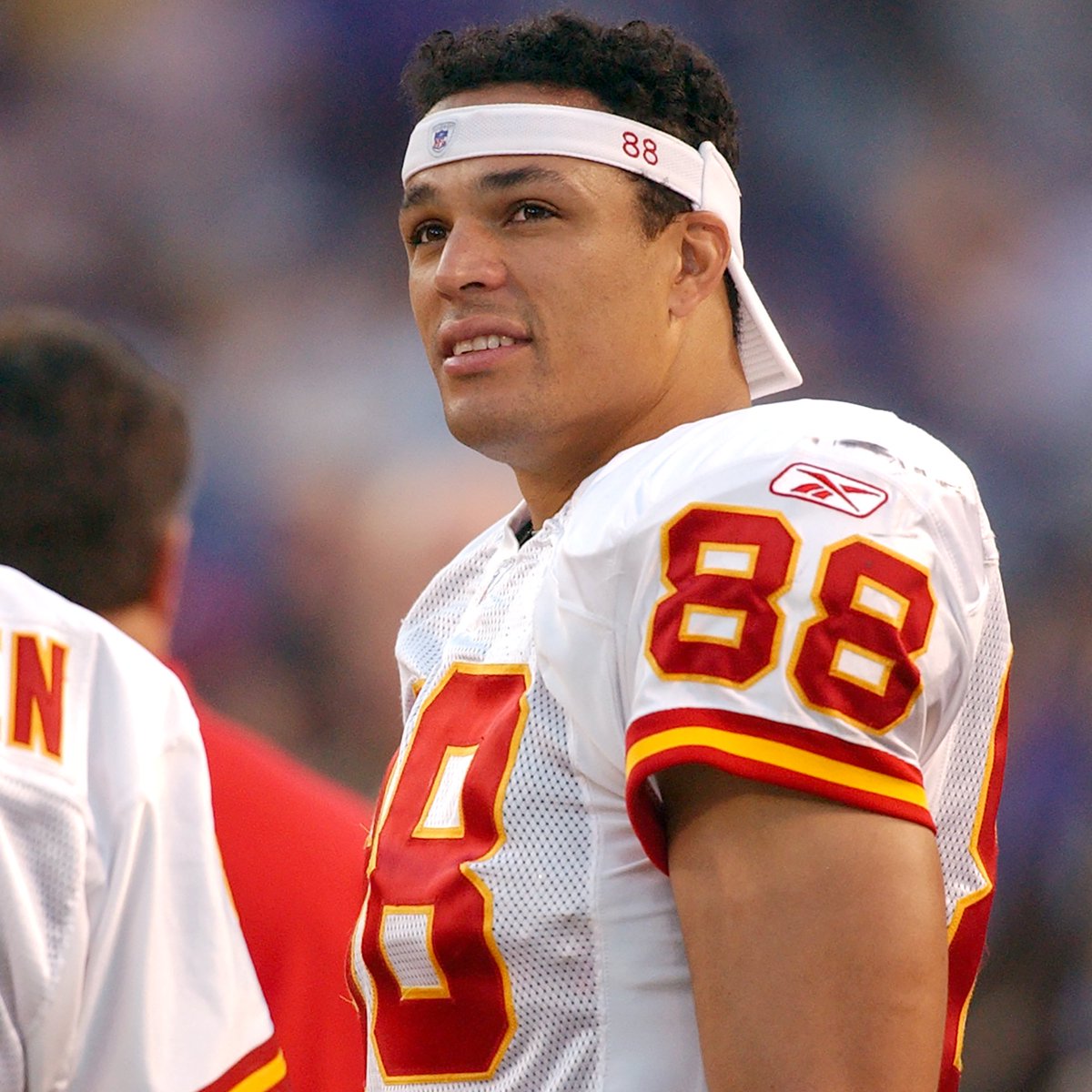 CBSSportsHQ's tweet photo. Happy 45th Birthday Tony Gonzalez!

Career stats (All-time TE rank)

1,325 Rec           (1st)
15,127 Rec Yds  (1st)
111 Rec TD         (2nd) 

The original Tight End 🐐 https://t.co/uiZdIXo5Bc