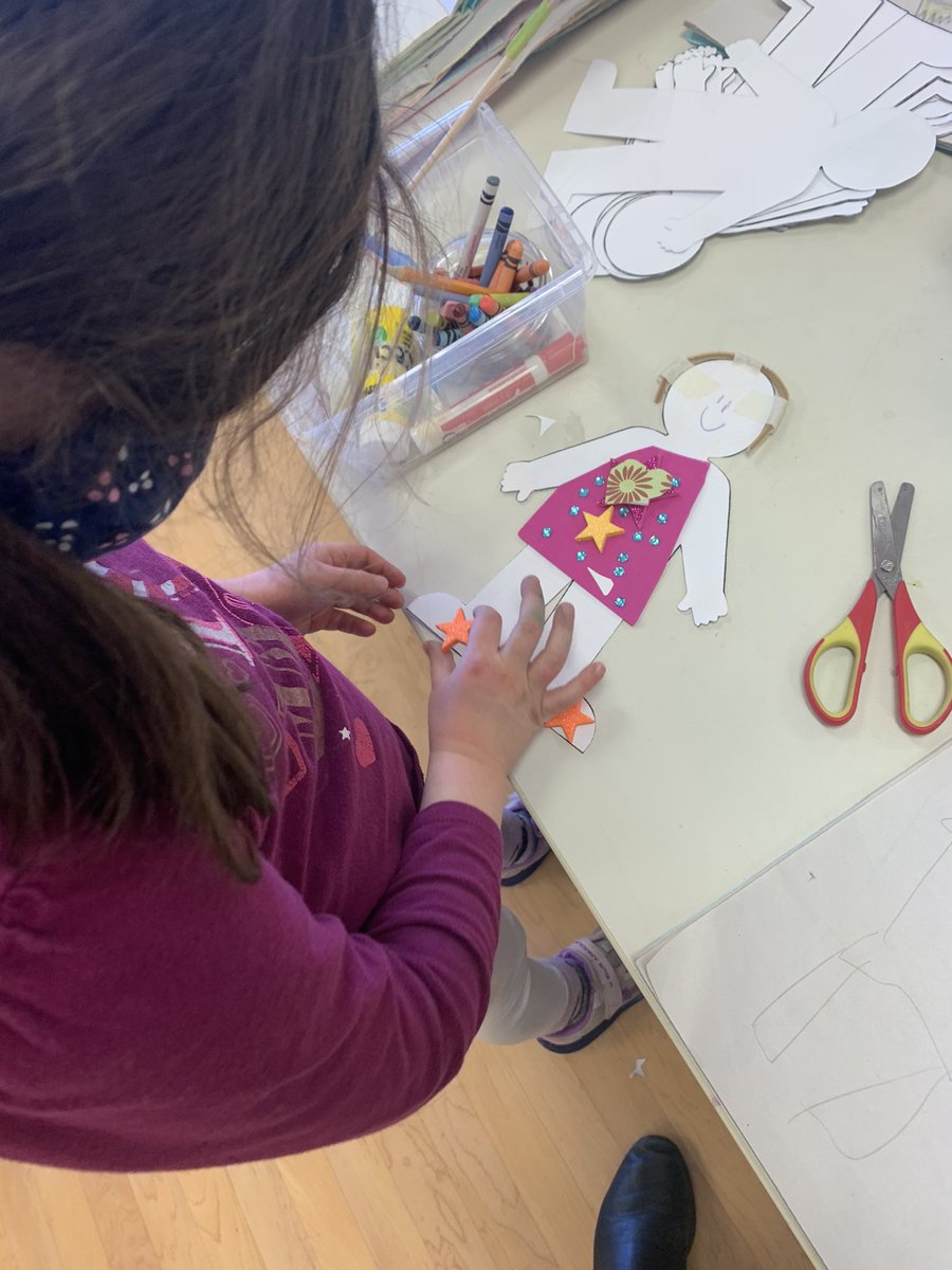 Kindergarten Room 14 tweet media