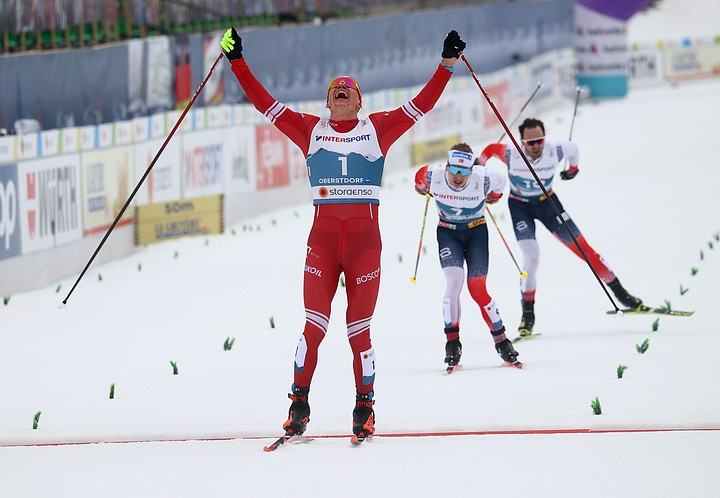 лыжные гонки лыжники большунов клэбо. сборная россии по лыжным гонкам 2021. алексей червоткин эстафета. сергей устюгов пекин 2022. сборная россии по лыжным гонкам 2021.