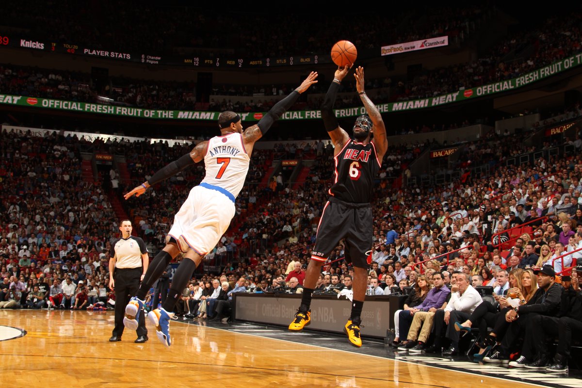 BleacherReport's tweet photo. Seven years ago today, LeBron James pulled out the black mask in South Beach 🔥

He dropped 31 points in a blowout win over Melo and the Knicks https://t.co/mCRLZKuXv2