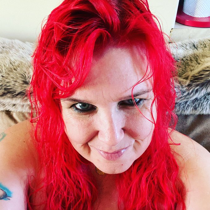 The reds back bitches! Getting dungeon ready ! https://t.co/RUCbyH9vlq<a href="/tag/footworship"class="tags"><span>#footworship</span></a><a href="/tag/thickthighs"class="tags"><span>#thickthighs</span></a><a href="/tag/thickthighssaveliv"class="tags"><span>#thickthighssaveliv</span></a>