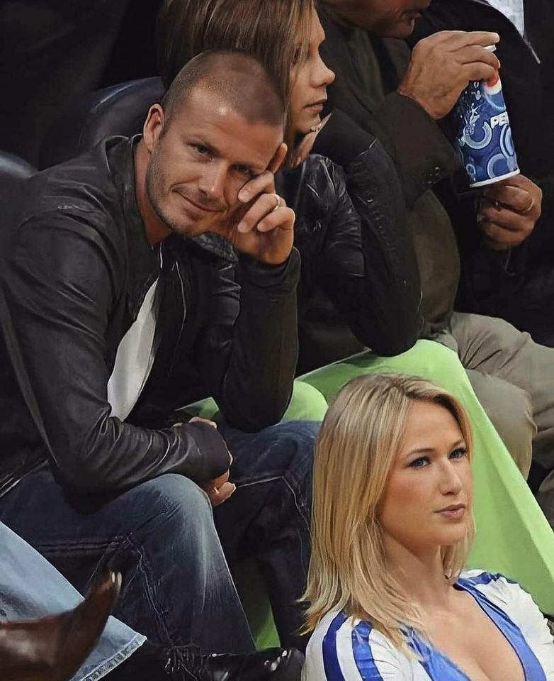 FootballFunnnys's tweet image. David Beckham had to risk it all!!