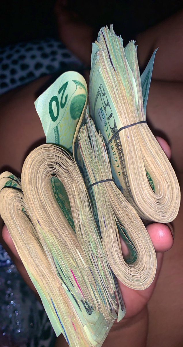CinnaBunnzXXX's tweet photo. Retweet for Good Luck 🤑 https://t.co/oDJvlgFRWF