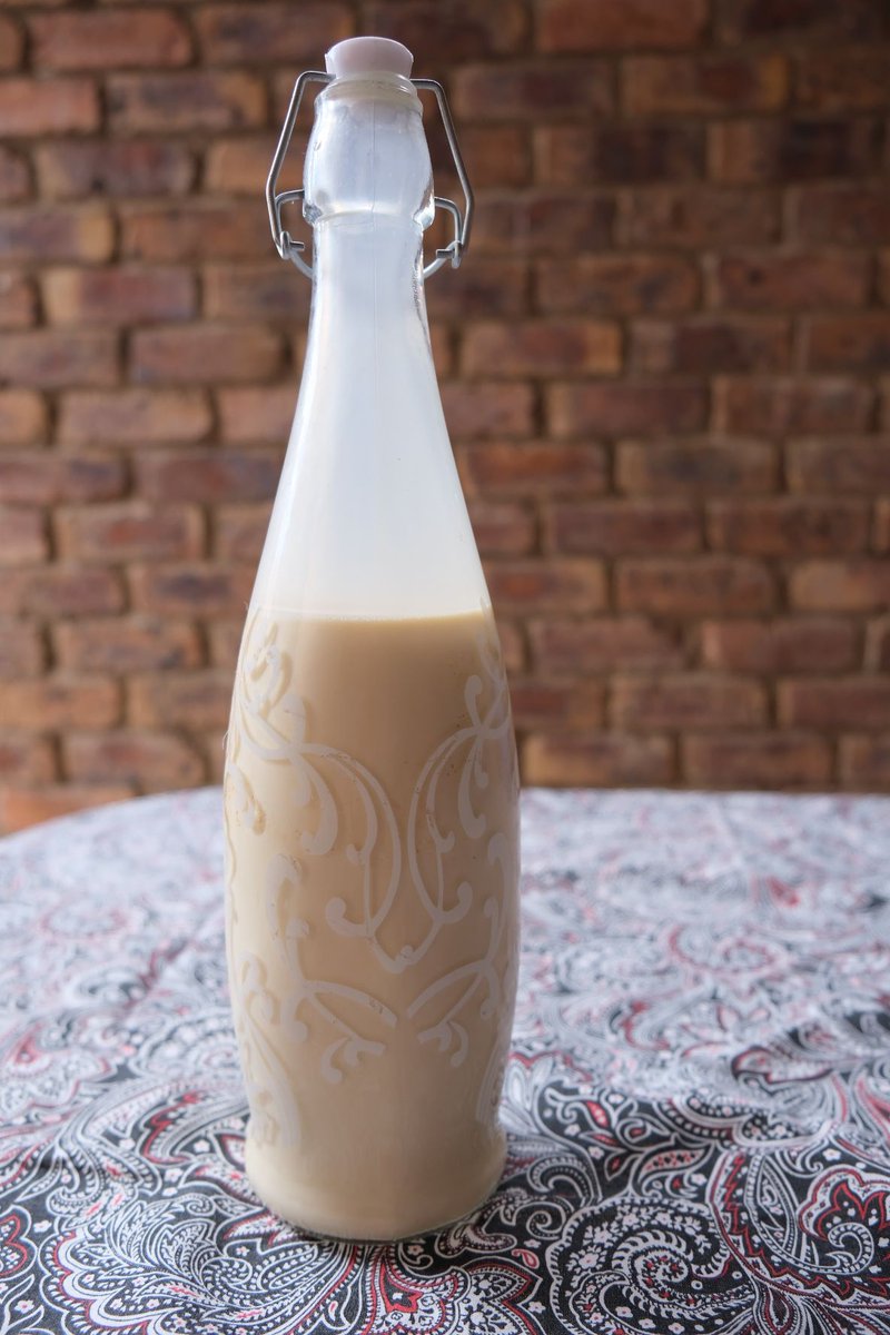 Boozy_Foodie's tweet photo. There's no tertjie like a melktertjie!  
Celebrating #NationalMilktartDay - in liquid form ;)  #milktart #weekendinaglass #smulpape #melktertjie #milktartshooter https://t.co/fO5K3spn25