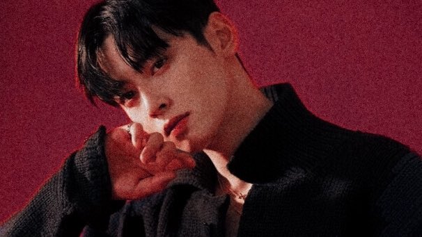 VOGEUN's tweet photo. who is the most attractive boy in the world and why is it cha eun woo https://t.co/N6IlFxI1F0