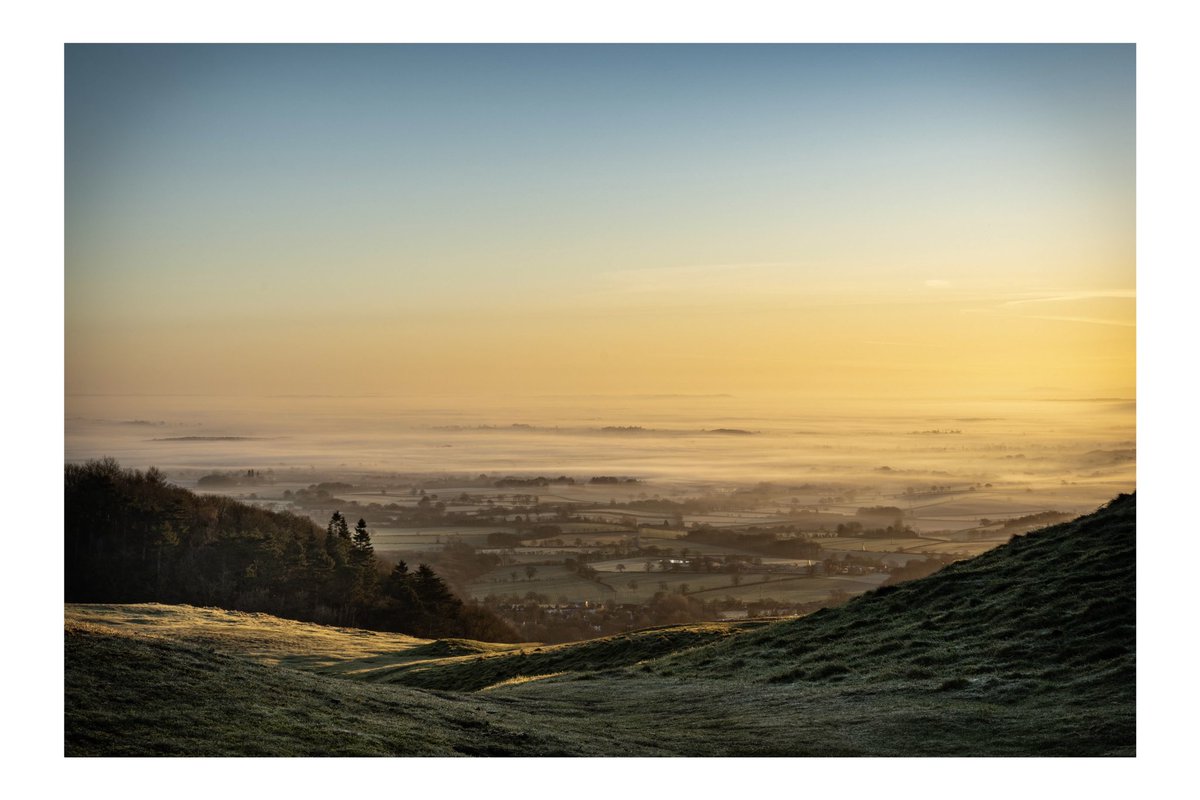 StumpStone's tweet image. Beautiful light first thing.  #landscapephotography #malverhills