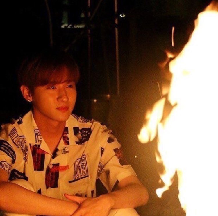 me reading yall tweets when i literally just started the jjk manga