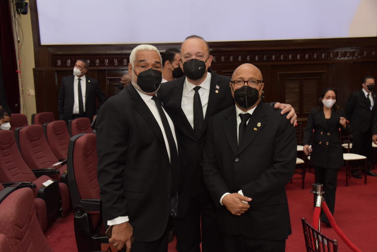 ulisesrodg's tweet photo. A través de la puesta en marcha de la mesa presidencial para la industrialización el presidente, @luisabinader, afirma su compromiso de identificar acciones de apoyo y transformación de los sectores industriales del país.

#RDCambia https://t.co/410XZaQSOW