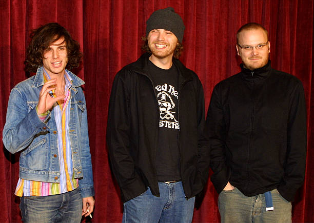 coldplaying's tweet photo. On this day, 19 years ago, Coldplay were awarded 'Best Alternative Album' at the 2002 Grammys for their debut 'Parachutes'🏆

The band would go on to win over 200 more awards throughout their career and greatly improve their fashion sense!

🔗https://t.co/zA1G7TaJYH https://t.co/QXW0fokRNV