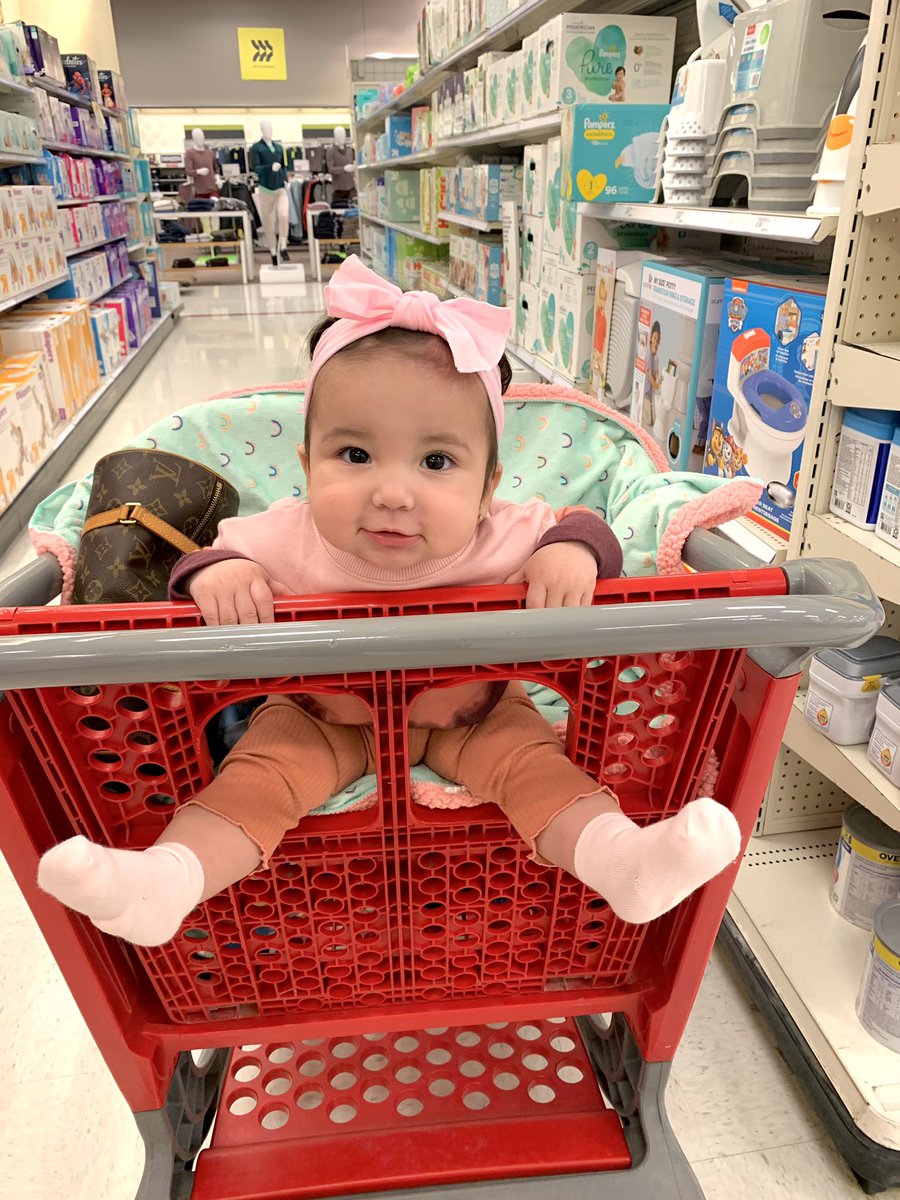 pretty_jeannie's tweet photo. When you’re a #pandemicbaby &amp; it’s your first time in a shopping cart 😆🛒🎯 @Target #targetbaby #targetmom ♥️ https://t.co/MtAh4Fbu5g