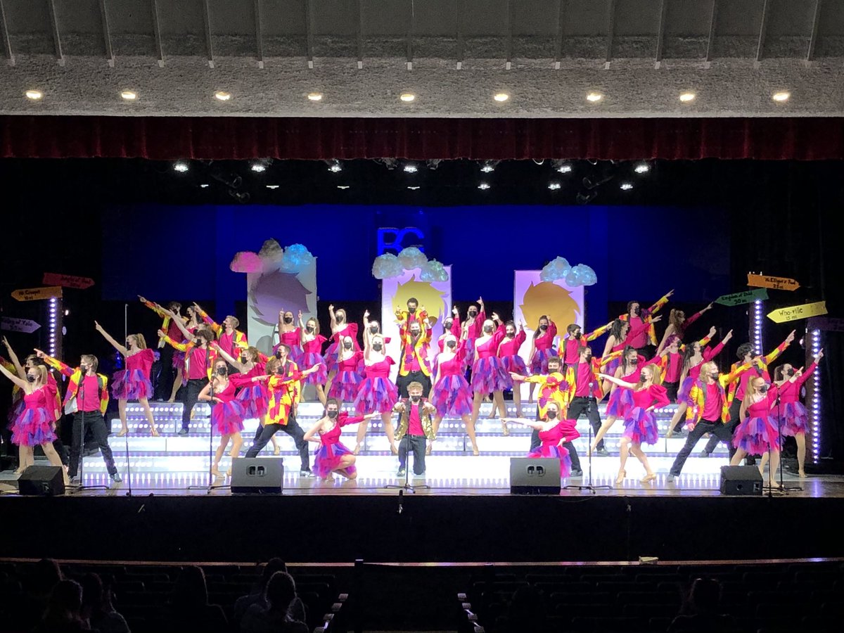 BGChoirs's tweet photo. What a great way to highlight the middle of our day here at the South Side Showdown! Beech HS Harmonix and @singerztweets just took us on two incredible trips! https://t.co/mb3We5Us2S