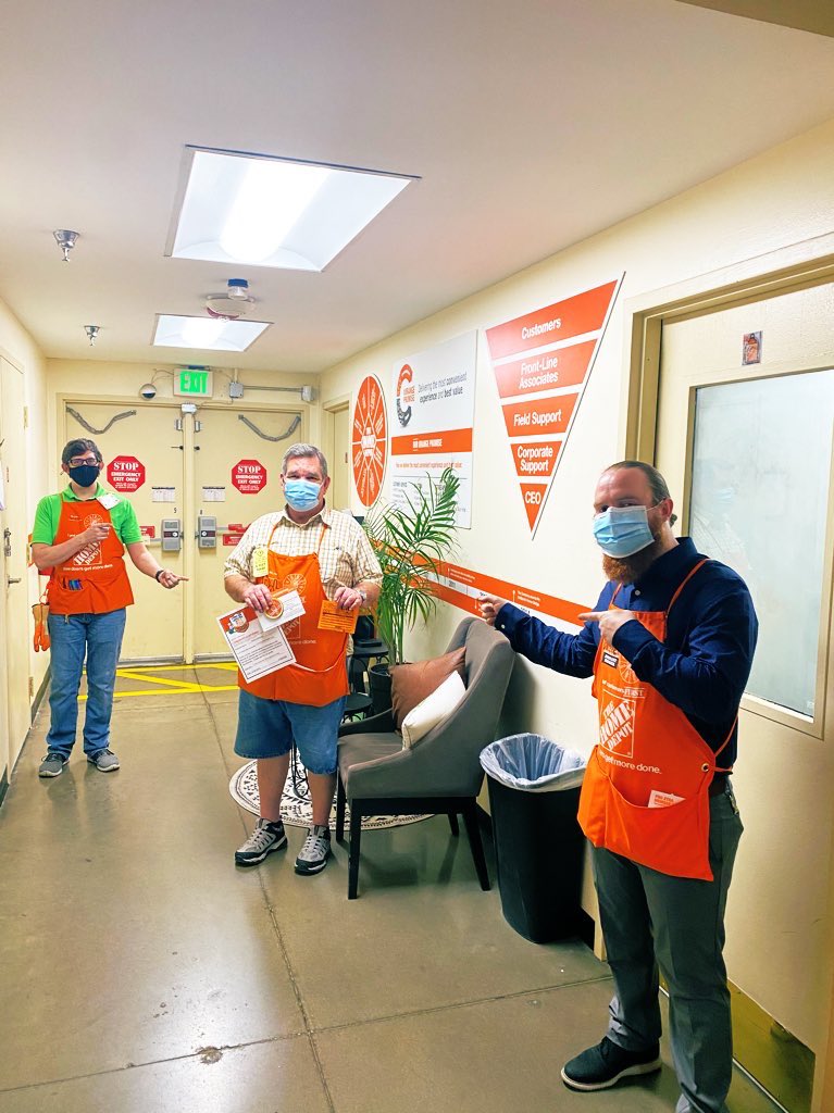 Some extra special recognition for Rob today! We received his Appliance Specialist of the Month Badge!!! And we can’t forget the Whole Home Generator lead he put in earlier this week! Way to go, you’re a 🎸🎸Rockstar🌟🌟! <a href="/Penn_DSM/">Judy Penn</a> <a href="/CarpenterTrina1/">Trina Carpenter 🐾</a> <a href="/Jas110882/">Jeff sparks</a>