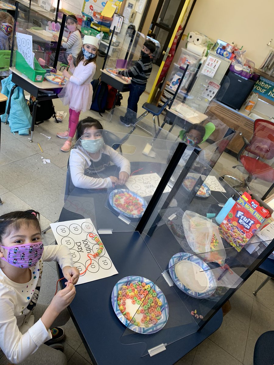 MrsRosso21's tweet photo. The 100th Day was so much fun!😊 https://t.co/M8idIxI53v