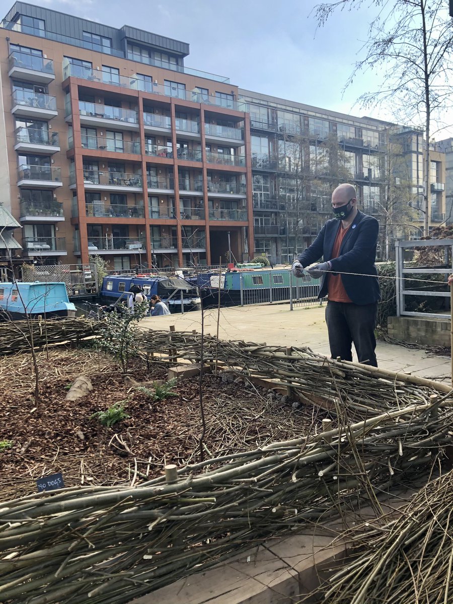 Lisa Adelaide Shell tweet media