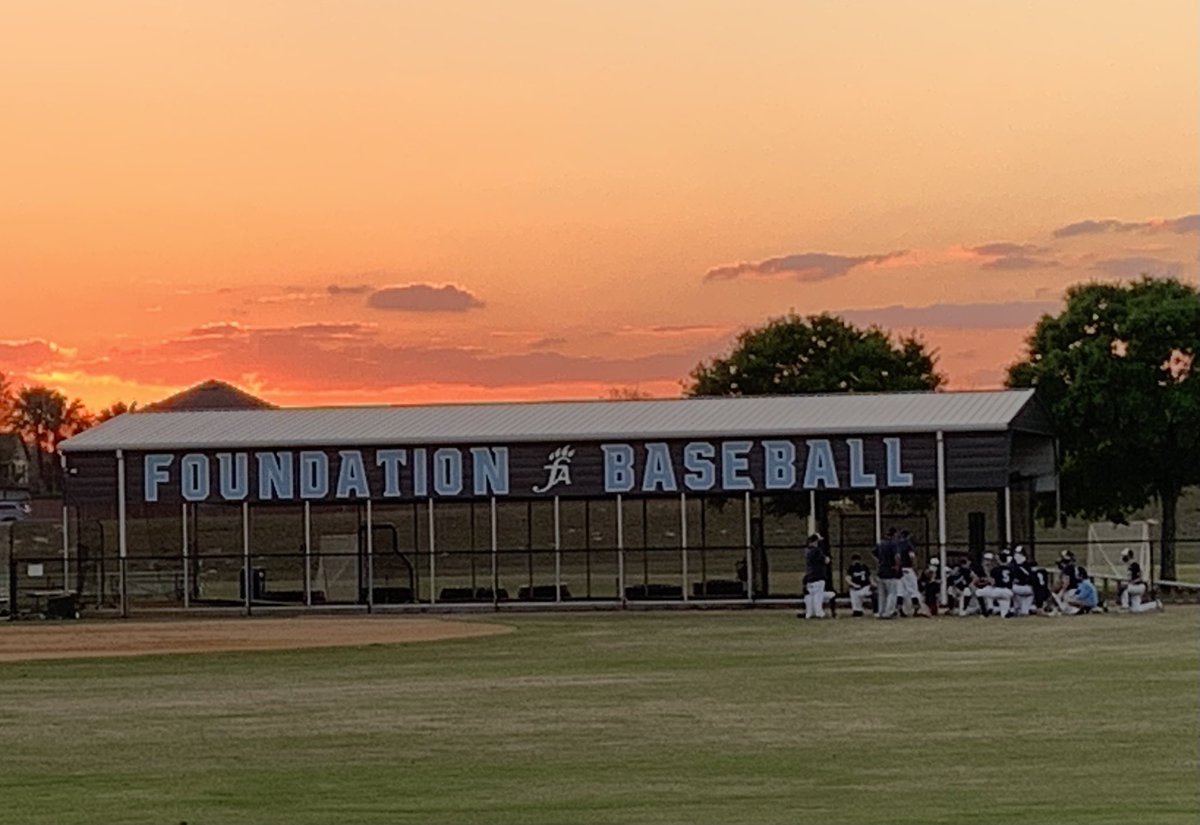 faathletic's tweet photo. Watching the sunset on our week at fA is a constant reminder of our Creator—may we all remember that we were created in His image to perform good works, not for our glory but for His alone!  #lessofmemoreofhim https://t.co/ovYbVj9eok