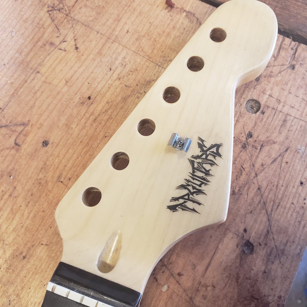 Big thanks to David <a href="/MurderDice/">🎃David of Murder Dice(He/Him)🎃</a> for the headstock #logo design