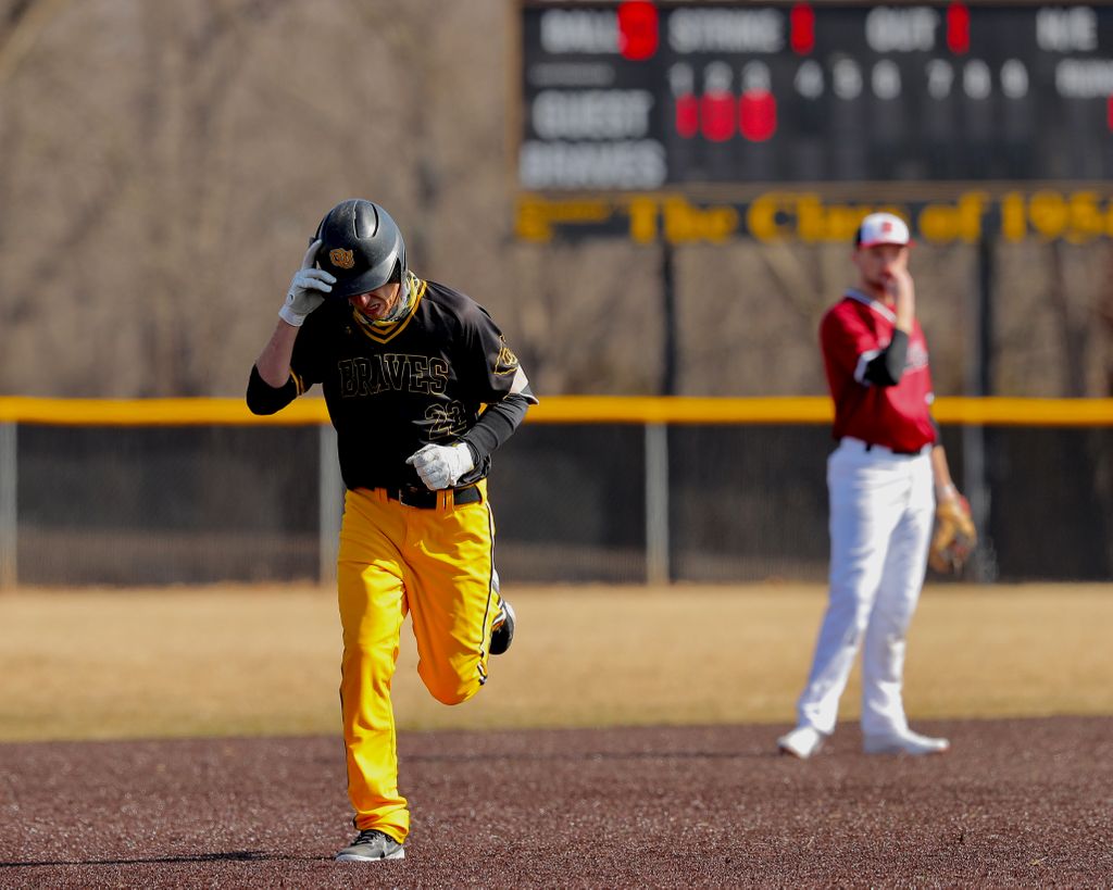 Happening Now!! Home run trot Kyle Bannister. <a href="/BravesAthletics/">Braves Athletics</a> <a href="/ottawa_baseball/">Ottawa Braves Baseball</a> #happeningnow OttawaBravesPhotos(.com)