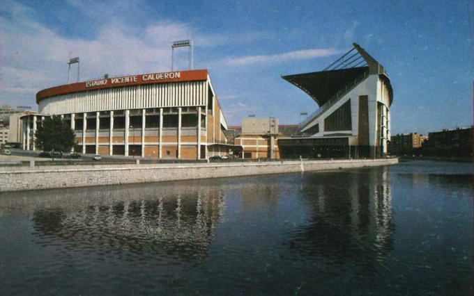 nostalgiafutbo4's tweet photo. Estadio Vicente Calderón, Atlético de Madrid, 1982. https://t.co/tLmcY2IVpG
