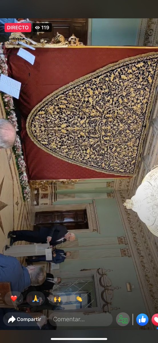 85 años de espera...
Un día grande para Nuestras Hermandad...
Un día grande para Huelva...
María Stma de la Amargura ya tiene su manto bordado