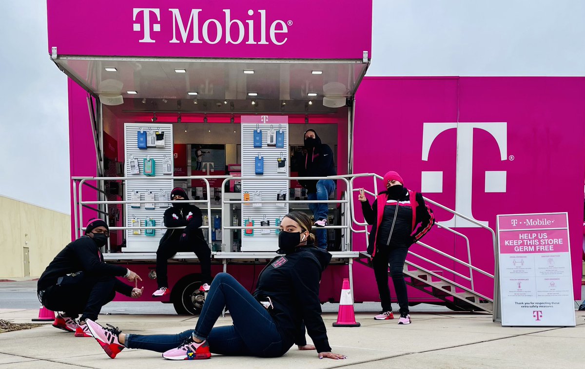 J A Z M I N π» (@mamimagenta) on Twitter photo Yours truly,
Magenta heroes π
#trucklife #magenta #tmobile
<a href="/JayDelapaz3/">Jay De La Paz</a> <a href="/viciousny/">VeeG</a> <a href="/njones7920/">Norman Jones</a> <a href="/tico_tmoney/">Ticofromthemagentatruck</a> @TmobileTruckMD Yours truly,
Magenta heroes π
#trucklife #magenta #tmobile
<a href="/JayDelapaz3/">Jay De La Paz</a> <a href="/viciousny/">VeeG</a> <a href="/njones7920/">Norman Jones</a> <a href="/tico_tmoney/">Ticofromthemagentatruck</a> @TmobileTruckMD