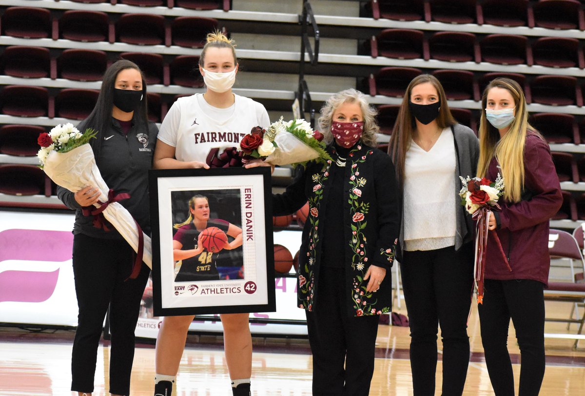 bradheltzTWV's tweet photo. Senior day for @Erin_Danik23 and @_presleyy_ of @FairmontWbb today! Both were recognized pregame for their careers and contributions to the Lady Falcons over the years! https://t.co/y2dpmAChCI
