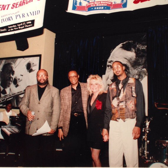 leestevensjazz's tweet photo. Treasured memories: w/Ramsey Lewis at the V-103 Jazz Showcase Talent Search, my 2nd Place Win!
#leestevensjazz #ramseylewis #vocalist #chicagojazzsinger #thefemalecrooner #jazz #femalevocalist #worldclasssinger #renaissancewoman #musiclife @RamseyLewis https://t.co/bPzdft3hR4
