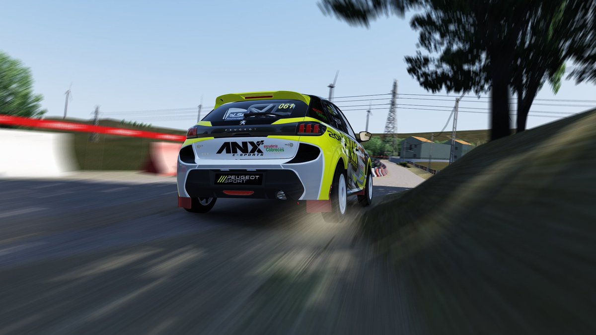 Acabamos el Rallysprint de Fafe en 4° posición de la categoría Rally4. Intente apretar en la última pasada buscando la victoria y una salida de carretera me hizo perder todas las opciones. Enhorabuena a <a href="/paablocastroo/">Pablo Castro</a> por la victoria y a  <a href="/SIMRALLY_es/">SIMRALLY</a> por el trabajo. <a href="/AnxSport/">ANX E-SPORT</a>