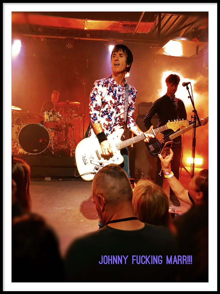 @RockNRollPics Lots of great guitarist in the world but only a hand full of legends. #Johnny Marr is one of the most under rated guitar legends. #johnnyfuckingmarr