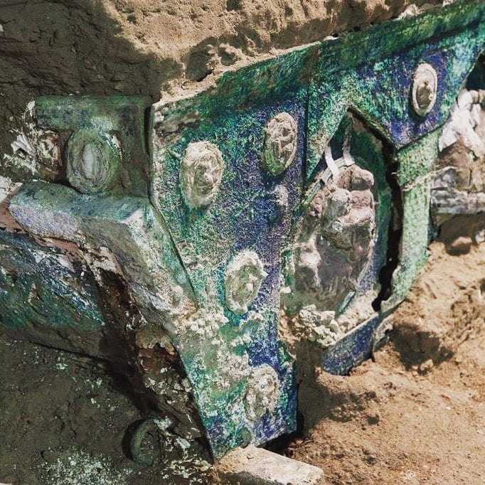 dgplatinum's tweet photo. Pompeii continues to amaze with all of its discoveries! 
An ancient ceremonial chariot has just been found at a villa in Civita Giuliana, 700m northwest of the walls of Ancient Pompeii.🌺 🌸🌺🌸🌺🌸 #pompeii #unescoworldheritage
https://t.co/bNw4DU4MIS https://t.co/XEZnmMIcky