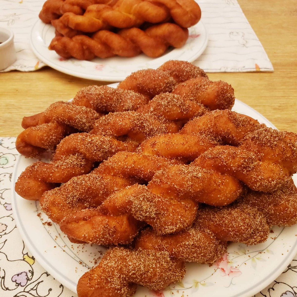 GoKoRestaurant's tweet photo. #찹쌀 꽈배기 #ggwabegi #twist #twistdonut
#easy_recipes
all you need
#strong_flour, #sweet_ricepowder, #salt, #sugar, #yeast, #warm_milk, #oil
#delicous #homecook #kidsmeal #diycook https://t.co/nWql7qrC6R