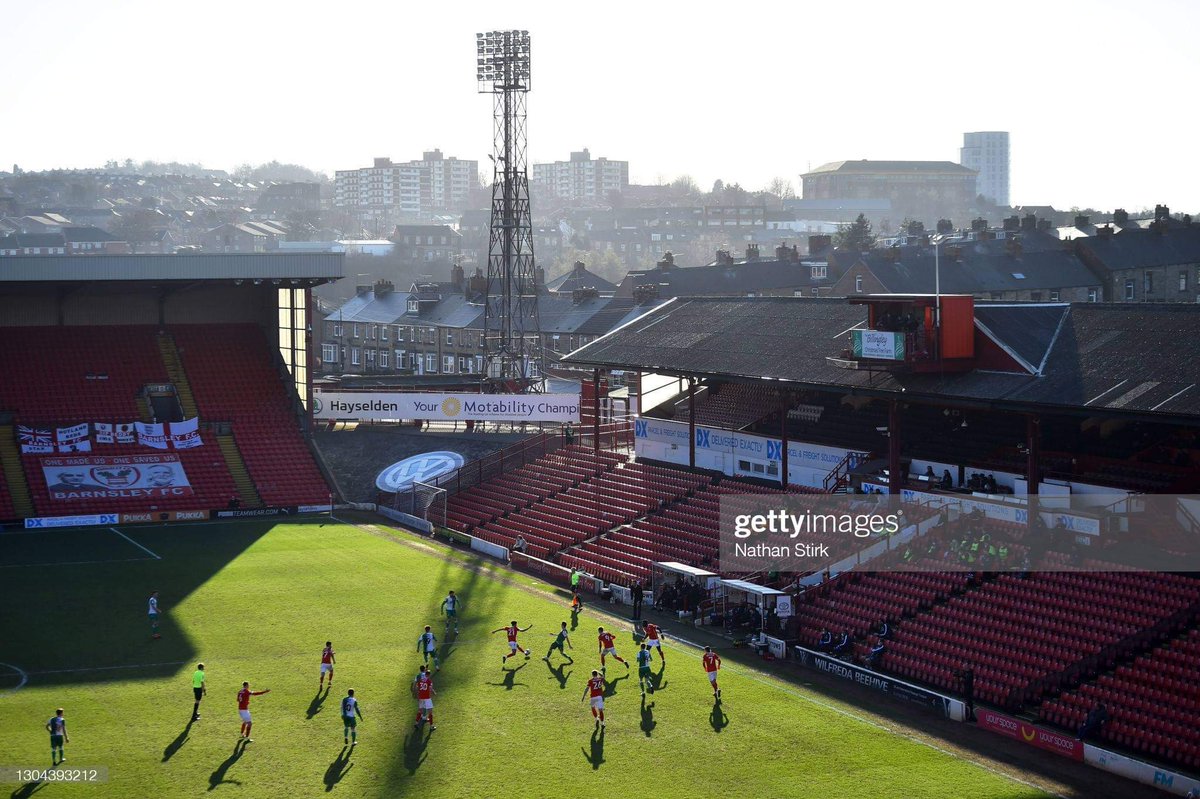 NStirkPhoto's tweet photo. Five wins in a row for Barnsley as they beat Millwall 2-1 #barnsley #BARMIL #millwall #getty #football https://t.co/wBkARk8zU0