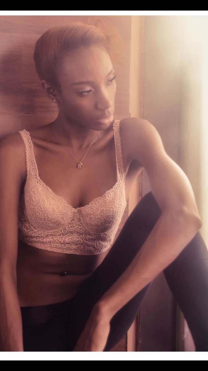 Mabooti3's tweet photo. Create your own magic.

#internetmodel #rateit #realgirls #hotbod #awesomefeet #feeteverywhere #modelsofallcolors #footcandy #feetfans #amazingfeet #womanmodel#shorthairedgirls #shorthairedgirl #camgirlz #smileforlife #smilesallround #blackwomensmiling #archfeet #toecurl https://t.co/G9OE2o8Lpk