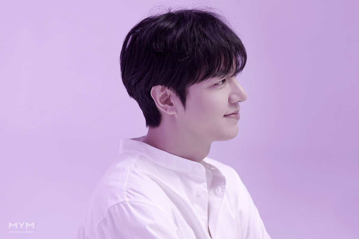 《꽃보다 남자》에서 주연을 맡아, 한국뿐만 아니라 중국, 싱가포르, 일본 등 아시아 각지에서 큰 인기를 얻으면서 한류 스타로 각광받고 있다....